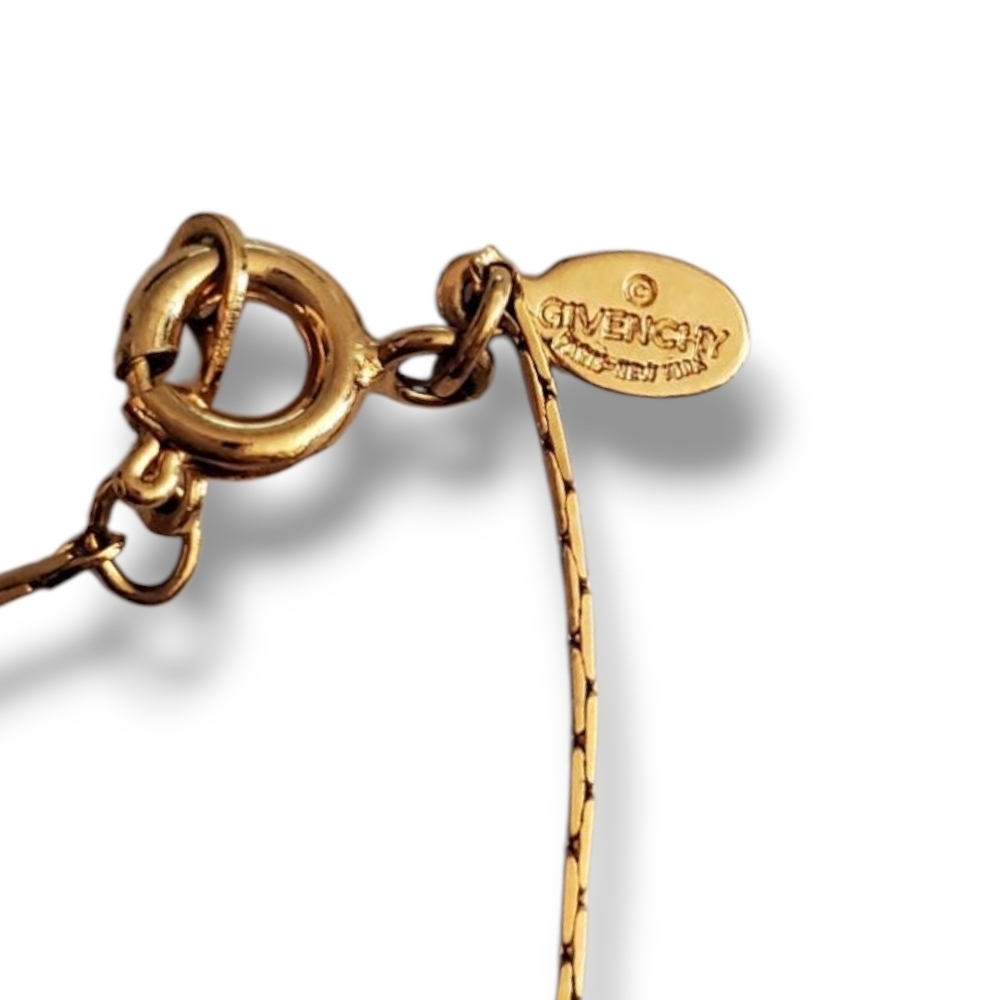 Vintage GIVENCHY 1981 Elegant Gold Authentic Pendant G Necklace - Picture 9 of 12